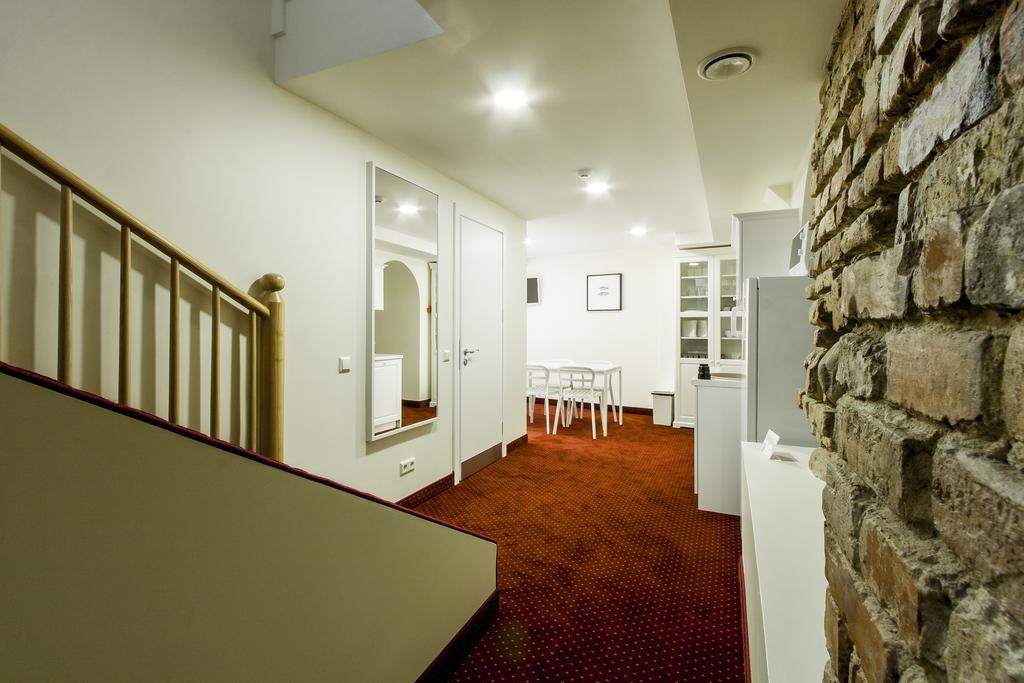 Aparthotel Real House Vilna Habitación foto